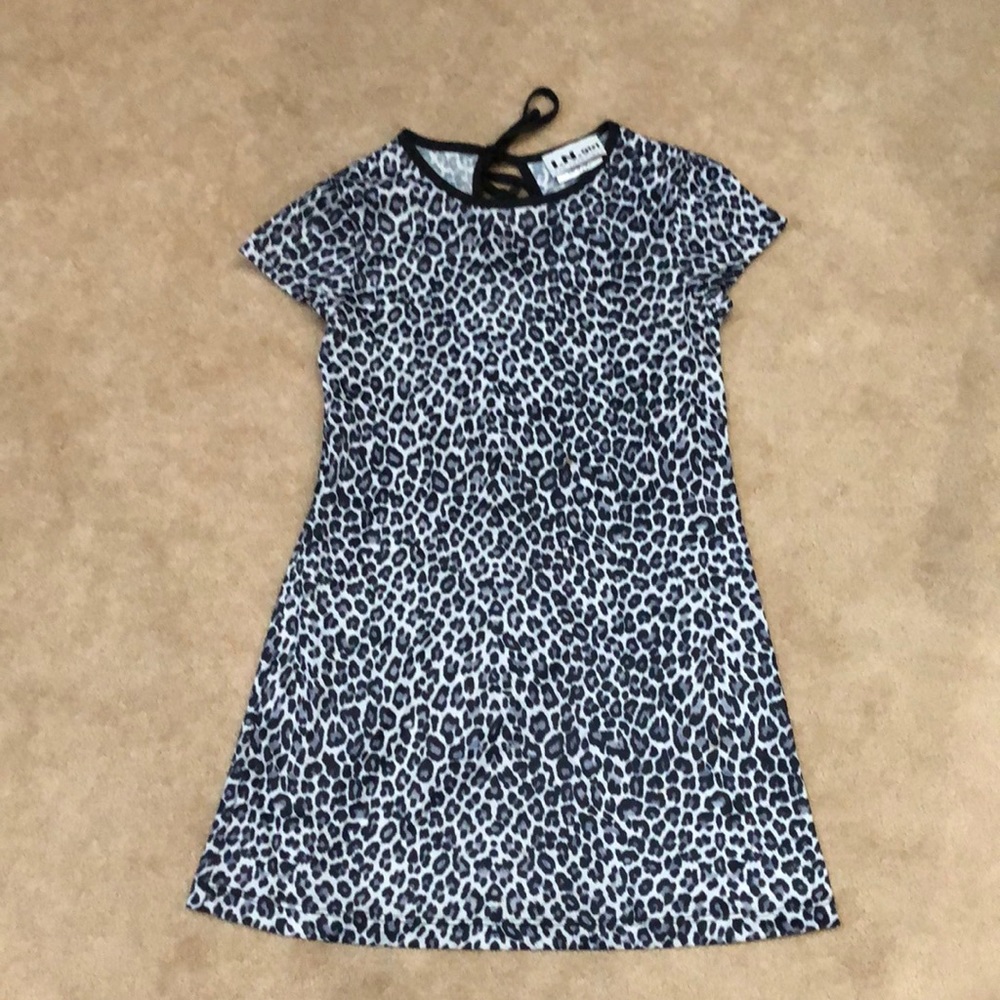 Girls size 10 black/white leopard print dress!  100% polyester!  Nearly new!